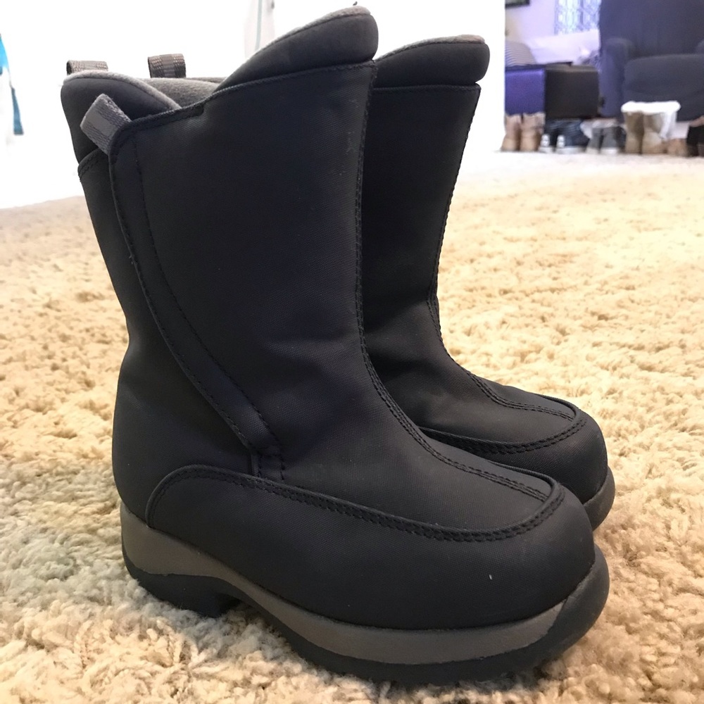 Kid snow boots
